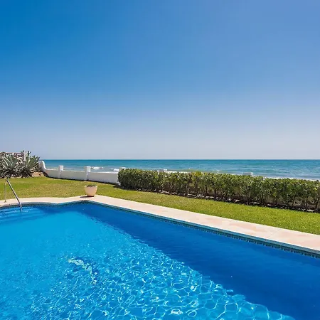 1100 - Front Вилла *