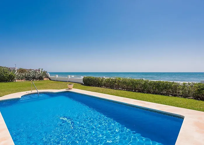 1100 - Front Villa *