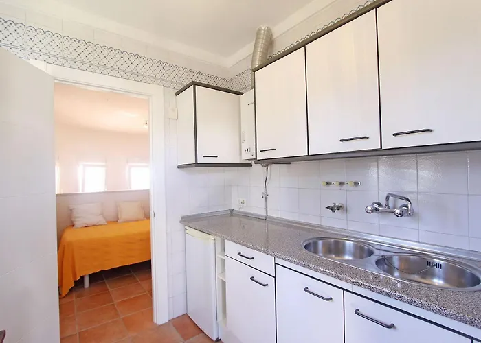 Villa 1100 - Front *