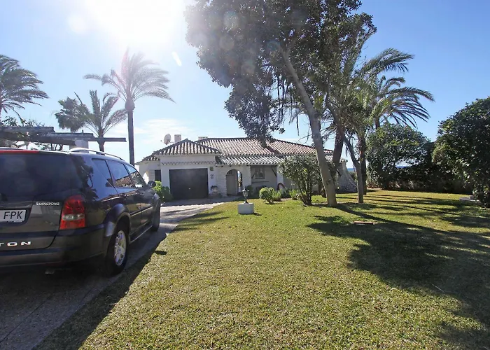 Villa 1100 - Front *