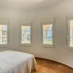 Villa 1100 - Front