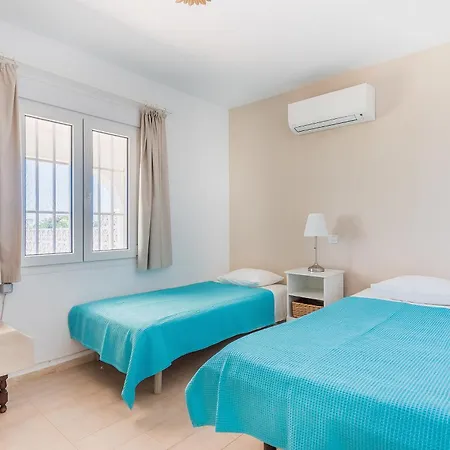 1100 - Front ヴィラ *